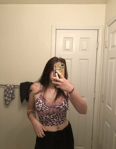 cherryjuic hot actress pictures