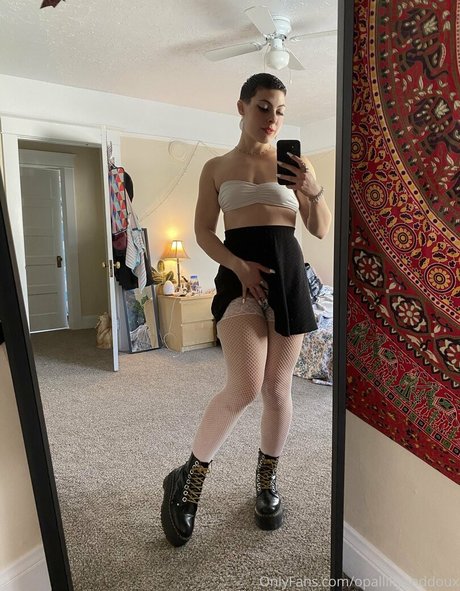 opal lilly onyx erotic star archive