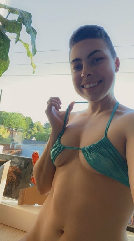 opal lilly onyx sexy model pic
