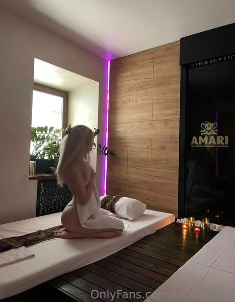 nicolettten star porn photos