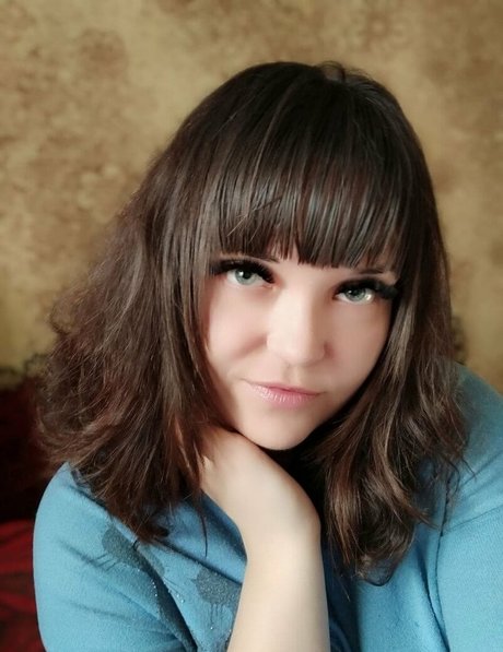 lara horn nudes actress photo