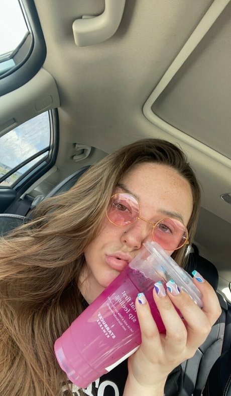 amateur lesbian onlyfans naked picture