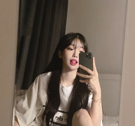 Se Yeon high quality star photo