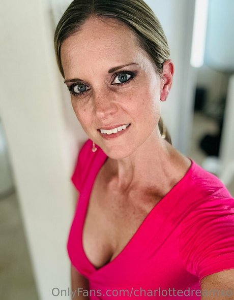 charlottedreamxo adult model photos