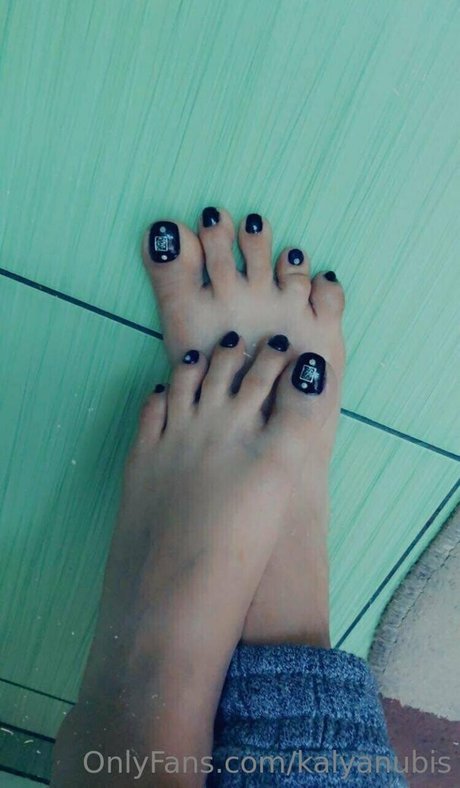 caly4u star high quality pic