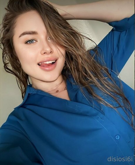 disiosi6i art model img