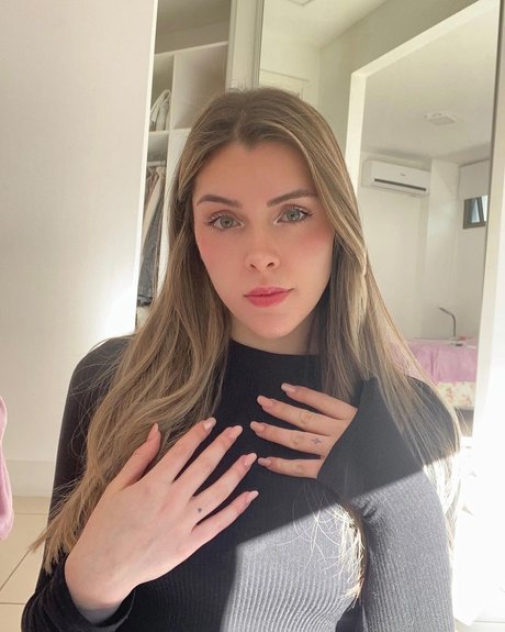 Olivia Herdt star exclusive archive