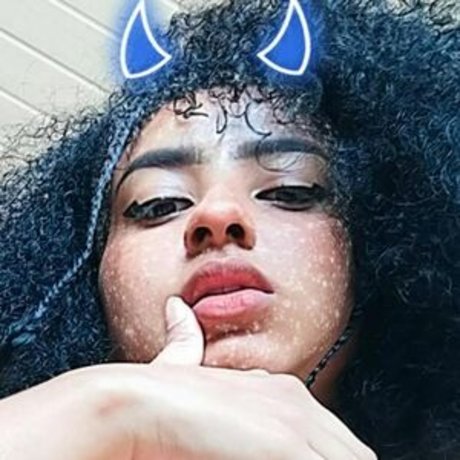 Laysla Jack sexy pornstar gallery