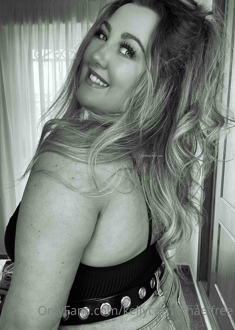 kellycarmichaelfree sex model archive