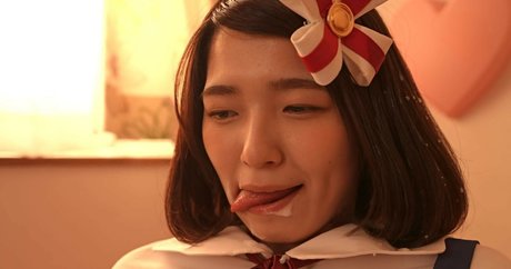 Kuramoto Sumire star hot pic