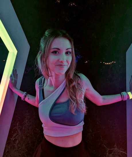 Echochlo art pornstar photos