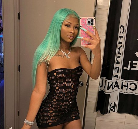 fineasssstv sex star img