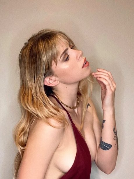 Cera Gibson model sexy archive
