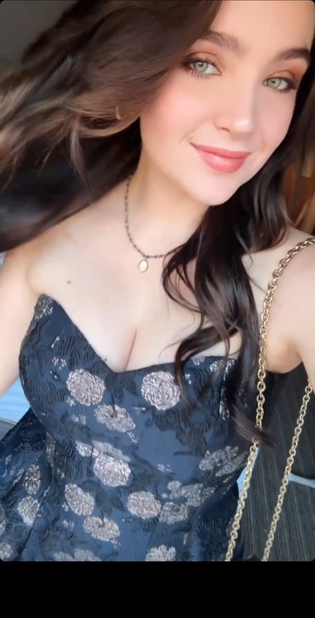 Stevie Lynn Jones beautiful actress image