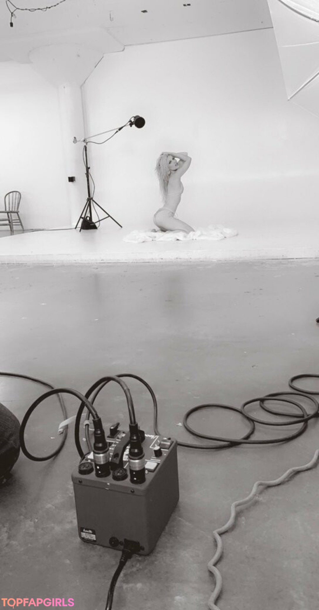 char stokely nude model img