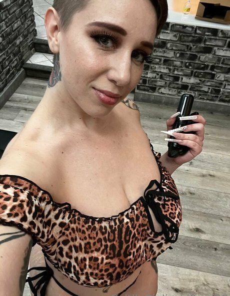 caitlinzielinskifree erotic model gallery