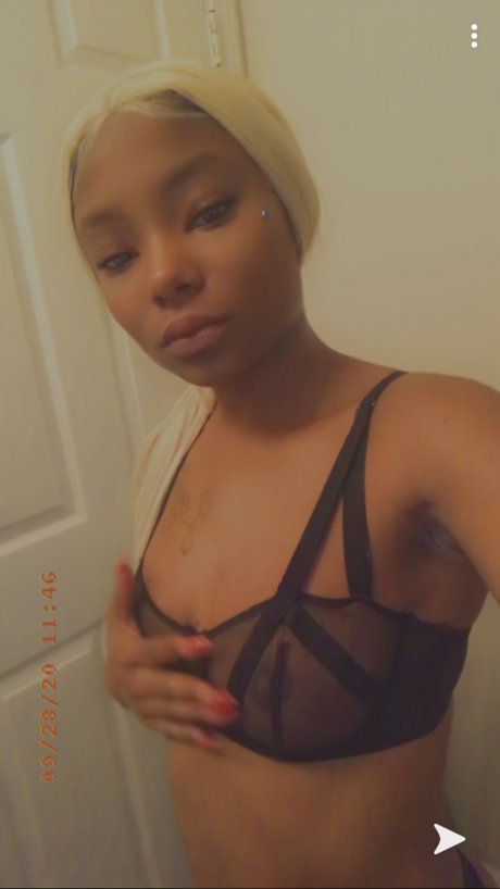 MS Tinnyy nude pornstar picture