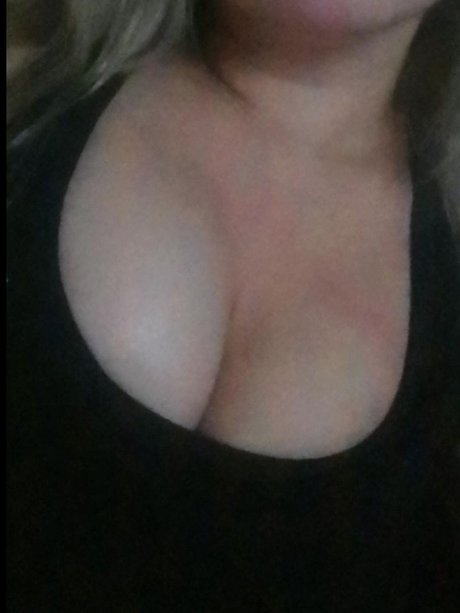 _Your Queen_ top pornstar image