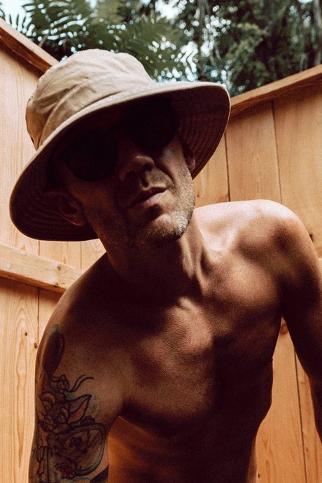 Brad Bronton model adult gallery