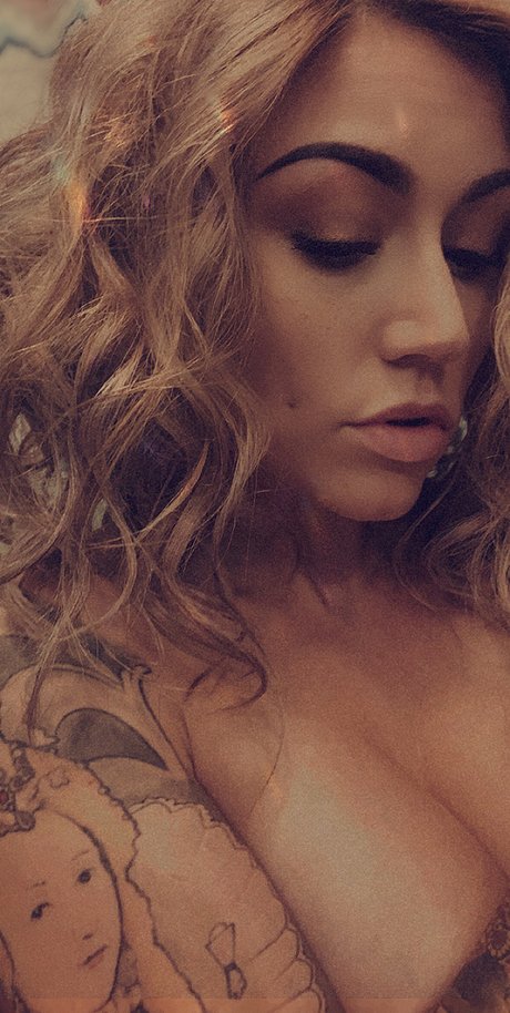 Marlyrocket sexy model pics