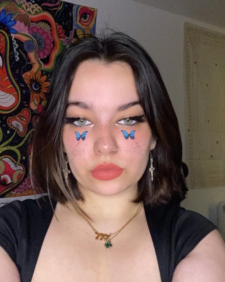 Goddess Em star adult photo