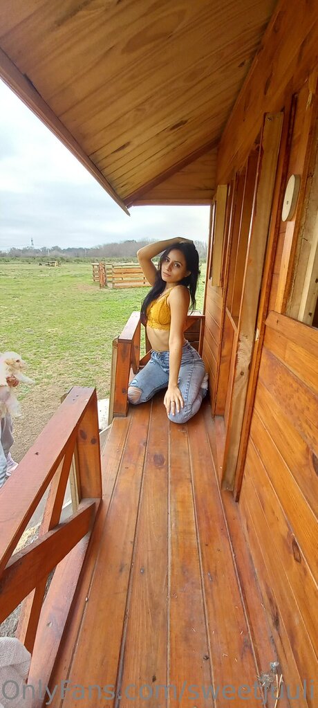 _V I D E O C A L L sexy actress gallery