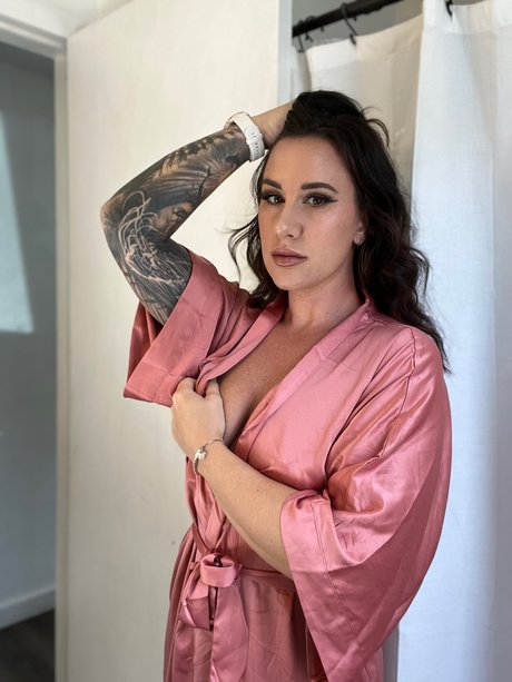 Michelle Rayne beautiful model pics