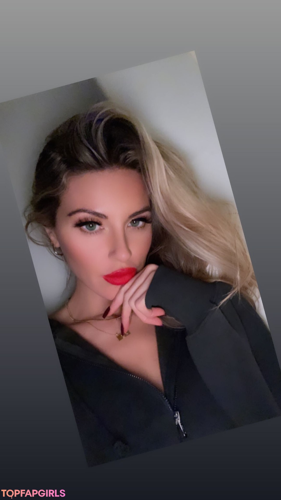 leather leggings onlyfans sexy nudes picture