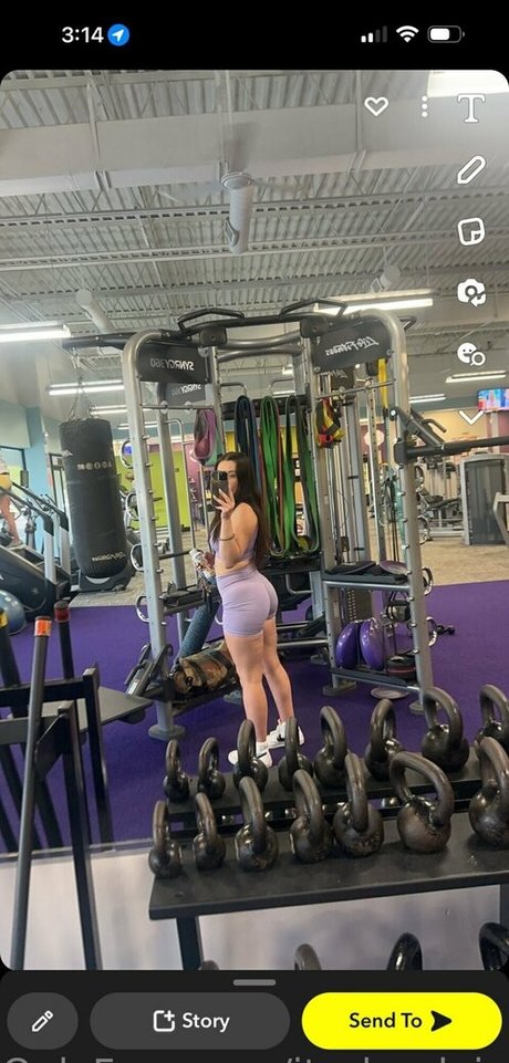itsclaraleighh hot pornstar picture