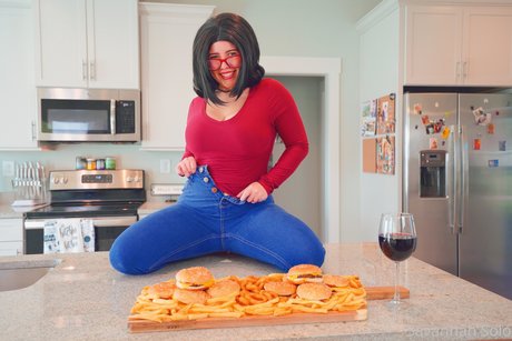 Savannah Solo pornstar gallery