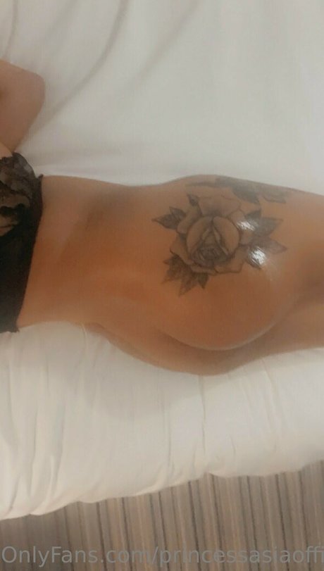 Princess Asia free pornstar photo