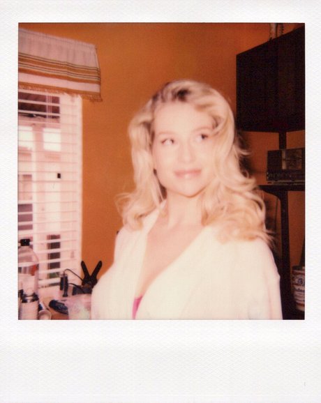 Lottie Moss pornstar nude galleries