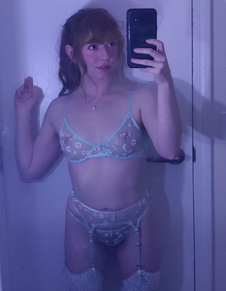 MandyFrizzle naked star picture