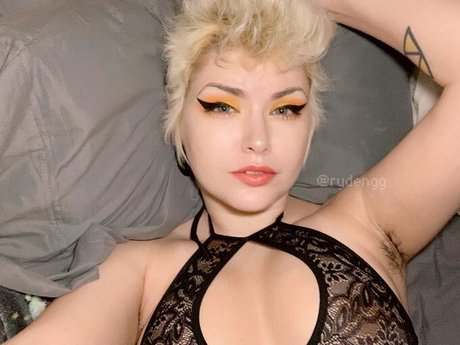 Ryden Armani pornstar nudes pic