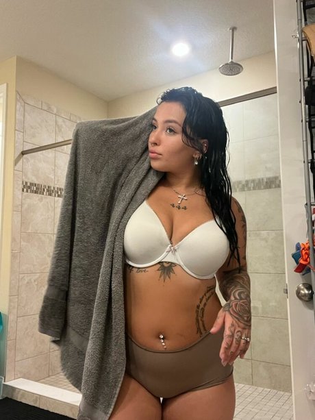 Danielle Cohn exclusive star pic