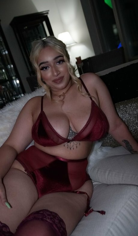 Rakhi Gill nude star gallery