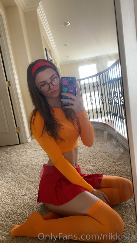 Nikki Sia pornstar hot archive