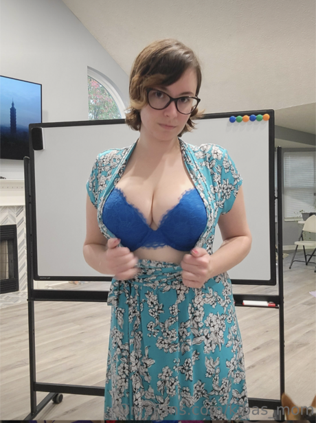 Kibas Mom nudes actress photo