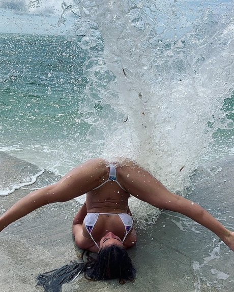 yogi cath high quality actress photos