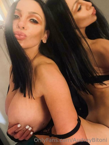 Audrey Bitoni exclusive actress img