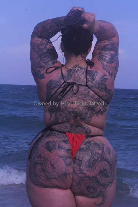 Miss Thick N Tatted model free pic