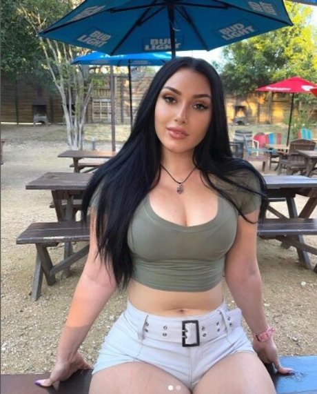 bxbbymaya free pornstar pictures