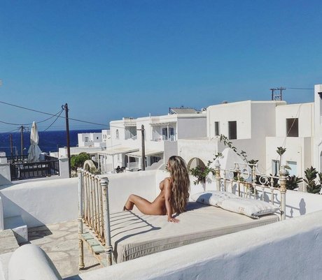 Dannie Riel model hot picture