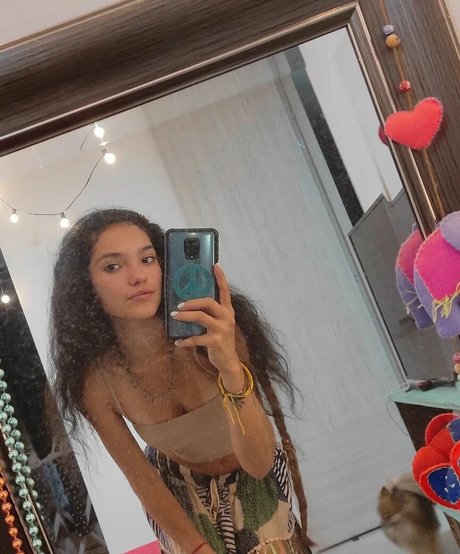 MakyMakys model exclusive images