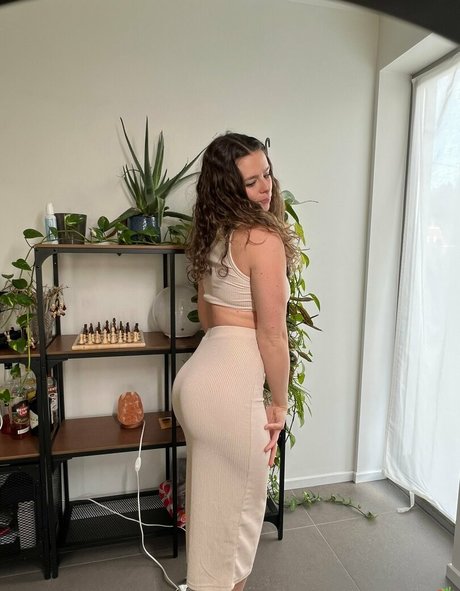 alinasweetness nude pornstar photos