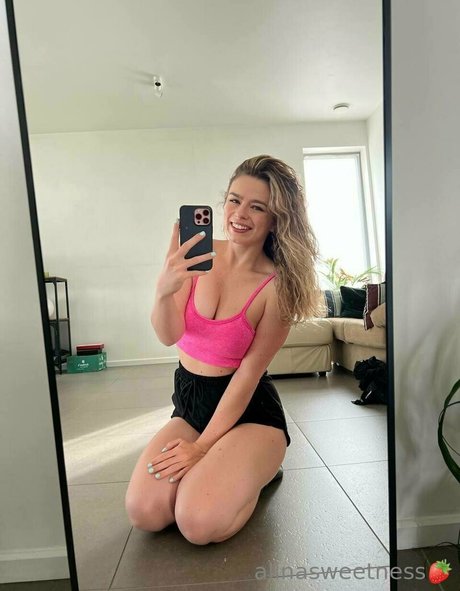 alinasweetness model best img