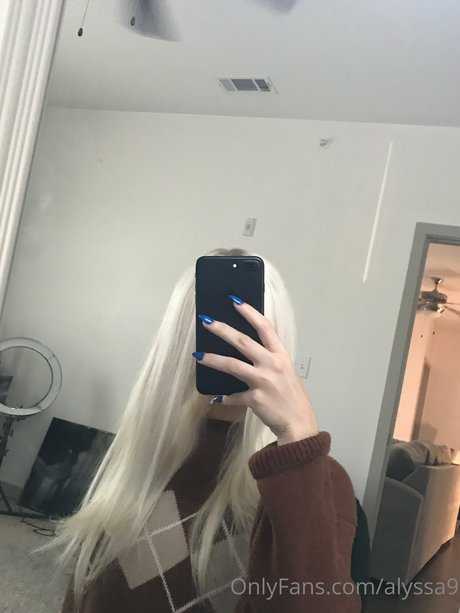 Alyssa Devyn pornstar image