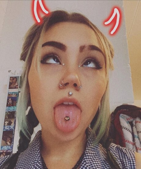 Kitty Lynn star hot img