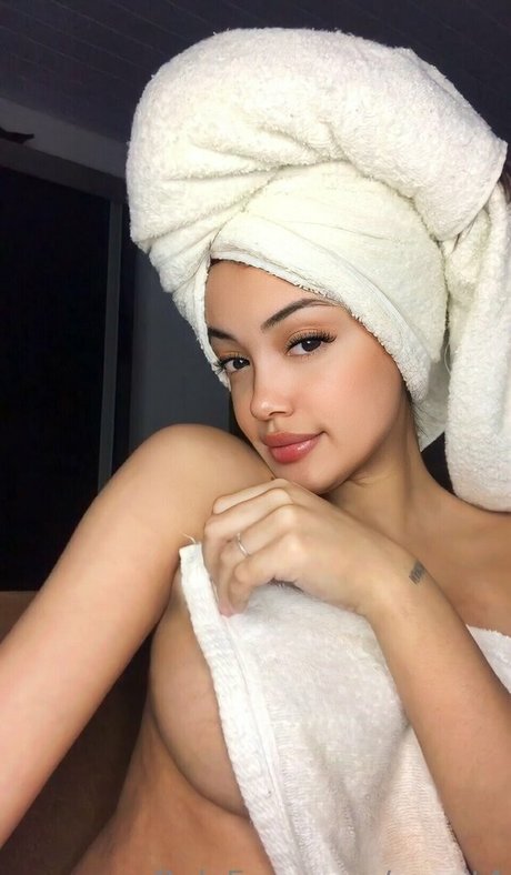 Camitor4 hd pornstar pic