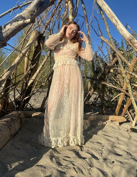 floraauclair hd model pic